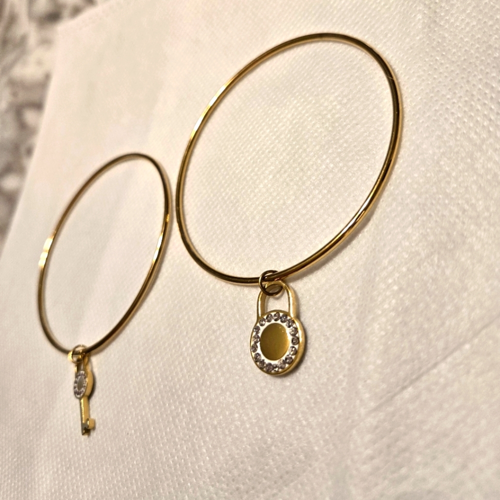 Lock & Key Bangle Bracelet Set - Picture 3 of 5